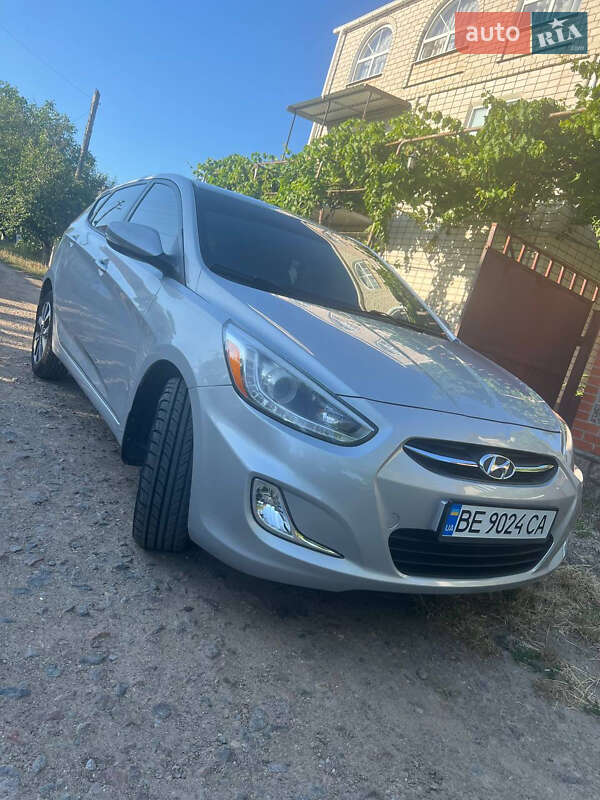 Хетчбек Hyundai Accent 2015 в Первомайську