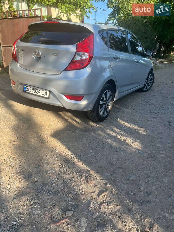 Хетчбек Hyundai Accent 2015 в Первомайську