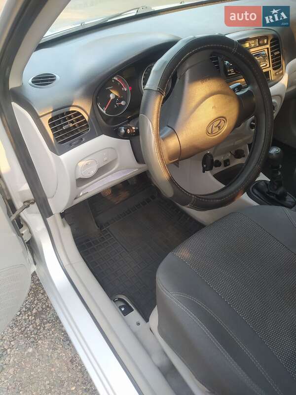 Седан Hyundai Accent 2008 в Черкасах