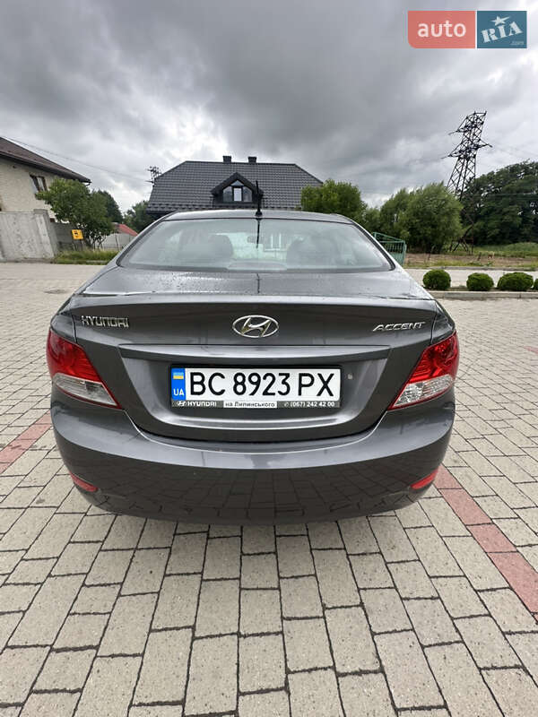 Седан Hyundai Accent 2013 в Львове