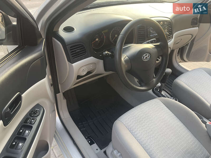 Седан Hyundai Accent 2007 в Киеве