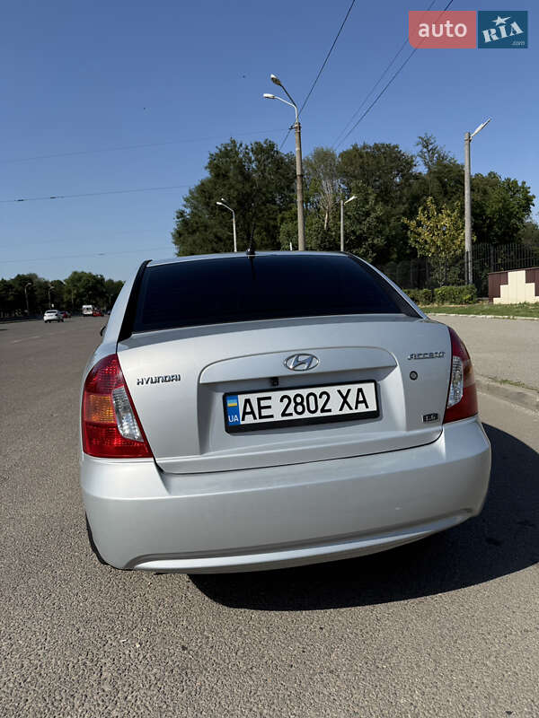 Седан Hyundai Accent 2008 в Днепре