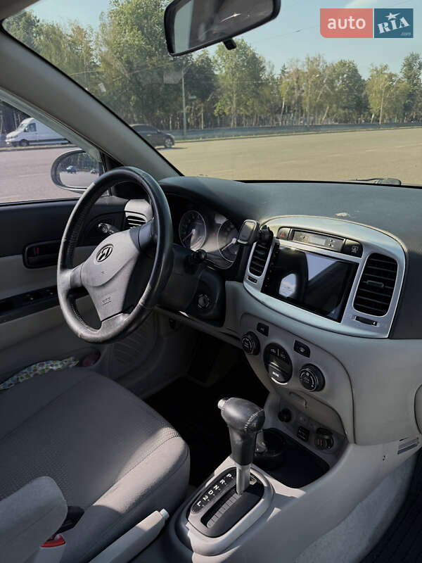 Седан Hyundai Accent 2008 в Днепре