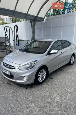 Седан Hyundai Accent 2011 в Броварах