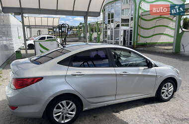 Седан Hyundai Accent 2011 в 
