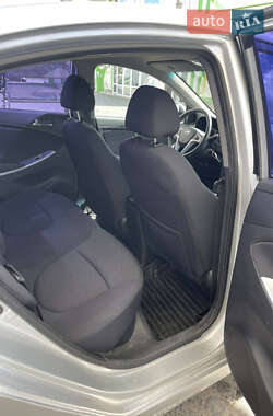 Седан Hyundai Accent 2011 в 