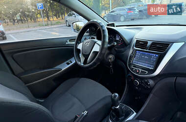 Седан Hyundai Accent 2011 в 