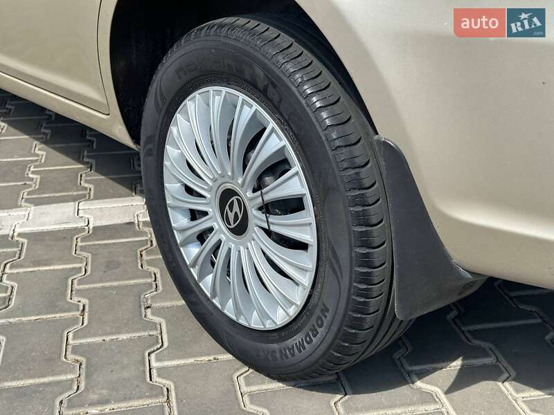 Седан Hyundai Accent 2006 в Одесі