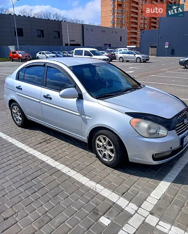 Hyundai Accent