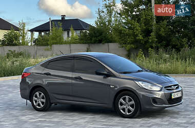 Седан Hyundai Accent 2013 в 