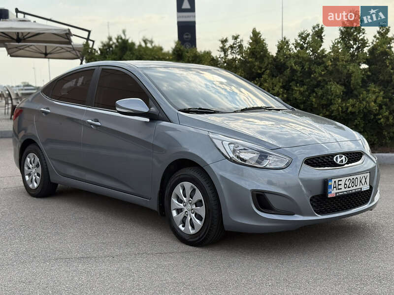 Седан Hyundai Accent 2019 в Днепре