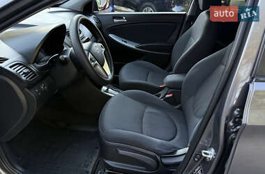 Седан Hyundai Accent 2011 в 