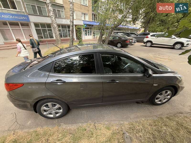 Седан Hyundai Accent 2013 в Виннице