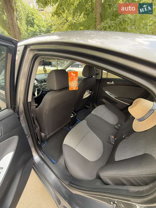 Седан Hyundai Accent 2013 в Виннице