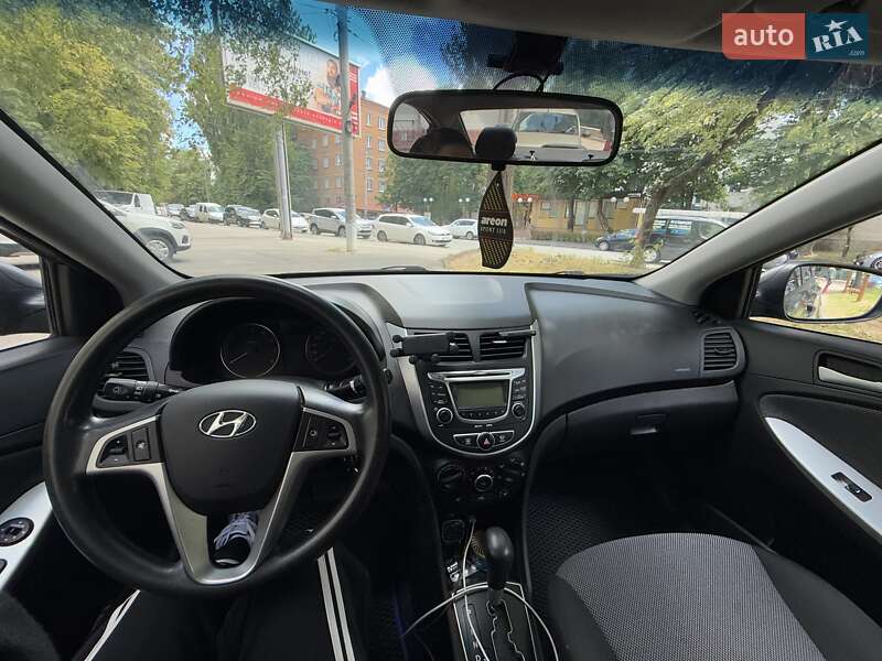 Седан Hyundai Accent 2013 в Виннице