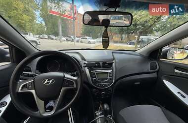 Седан Hyundai Accent 2013 в 
