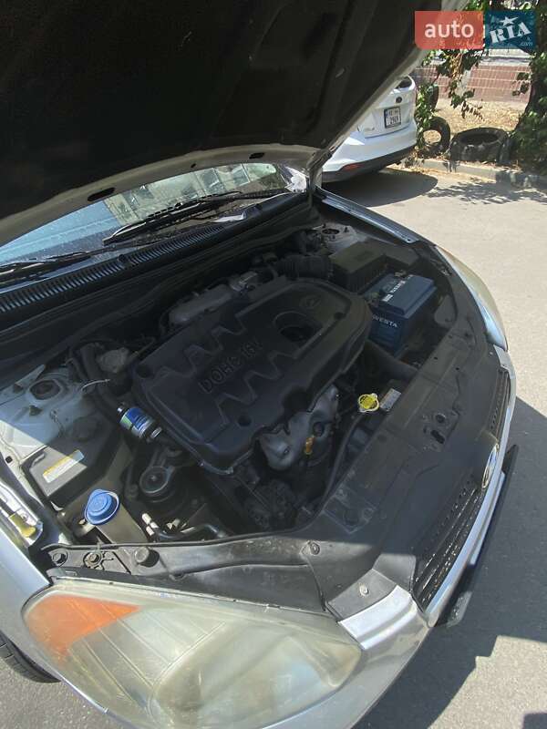 Седан Hyundai Accent 2008 в Днепре