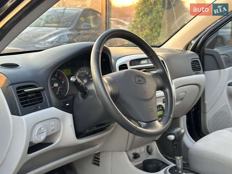 Седан Hyundai Accent 2008 в Харькове