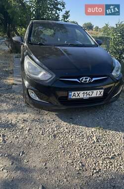 Хэтчбек Hyundai Accent 2013 в Днепре