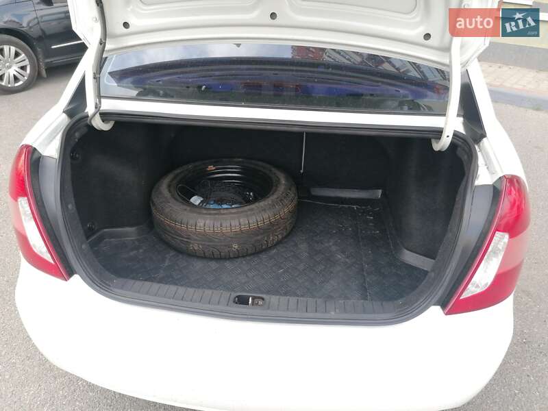 Седан Hyundai Accent 2008 в Харькове