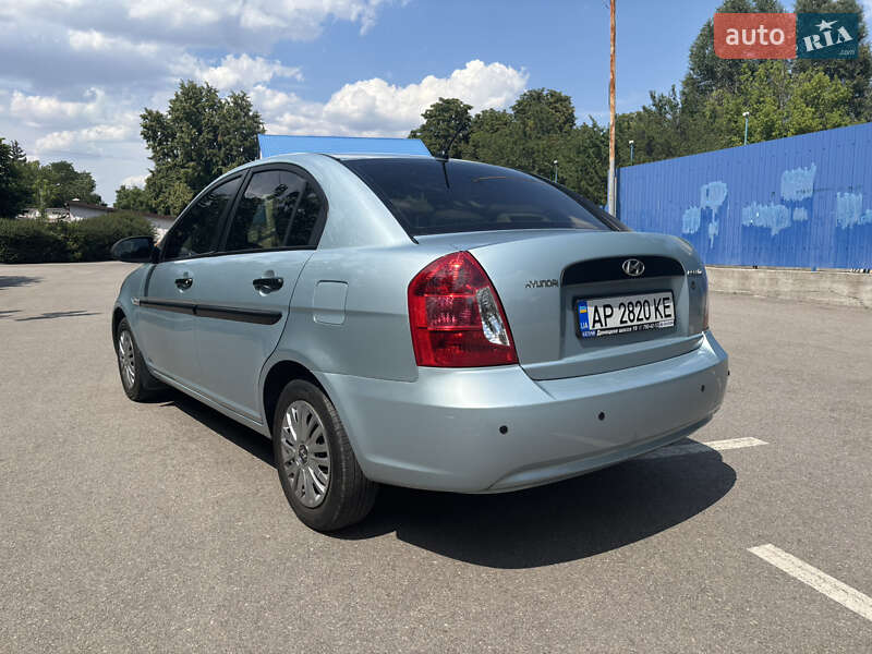 Седан Hyundai Accent 2010 в Запоріжжі