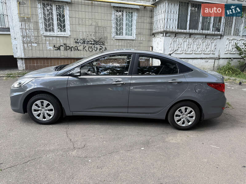 Седан Hyundai Accent 2019 в Киеве
