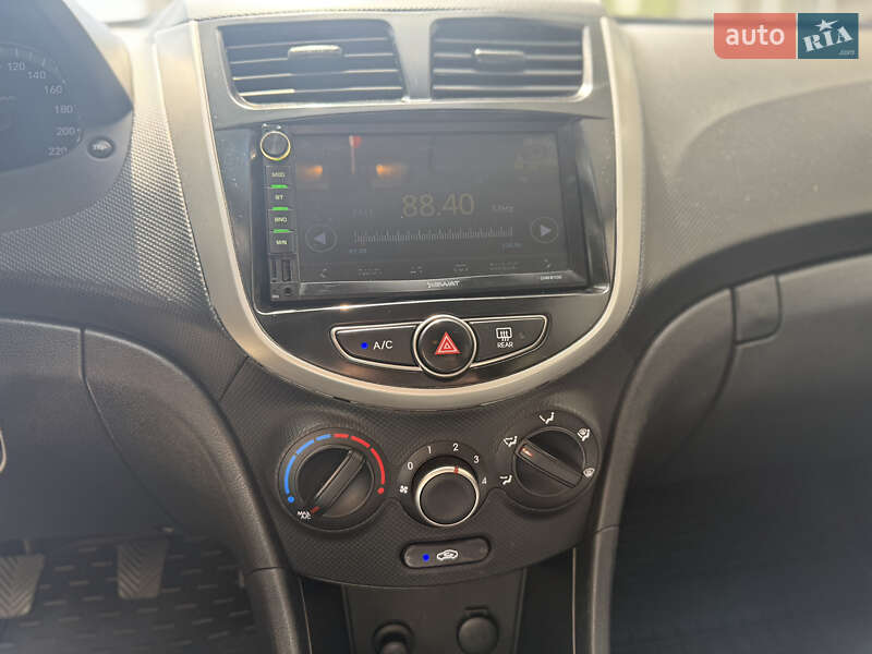 Седан Hyundai Accent 2019 в Киеве