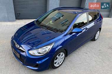 Хэтчбек Hyundai Accent 2015 в Виннице
