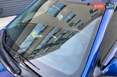 Хэтчбек Hyundai Accent 2015 в 