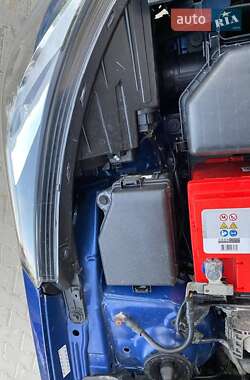 Хэтчбек Hyundai Accent 2015 в 