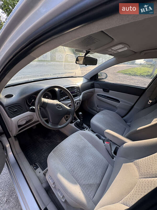 Седан Hyundai Accent 2008 в Борщеве