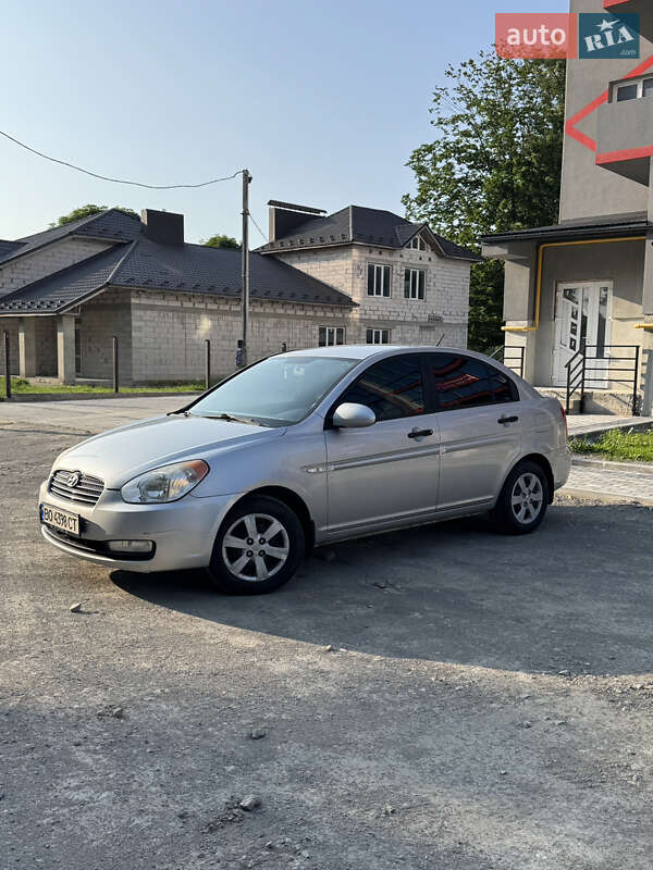 Седан Hyundai Accent 2008 в Борщеве