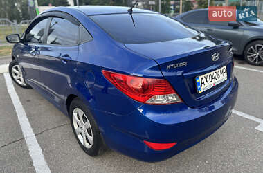 Седан Hyundai Accent 2013 в 