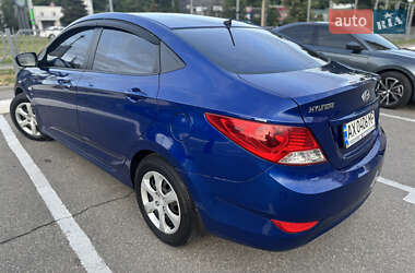 Седан Hyundai Accent 2013 в 