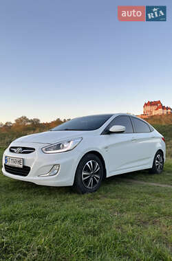 Седан Hyundai Accent 2013 в Яремче