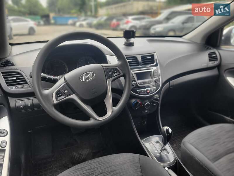 Седан Hyundai Accent 2016 в Львове