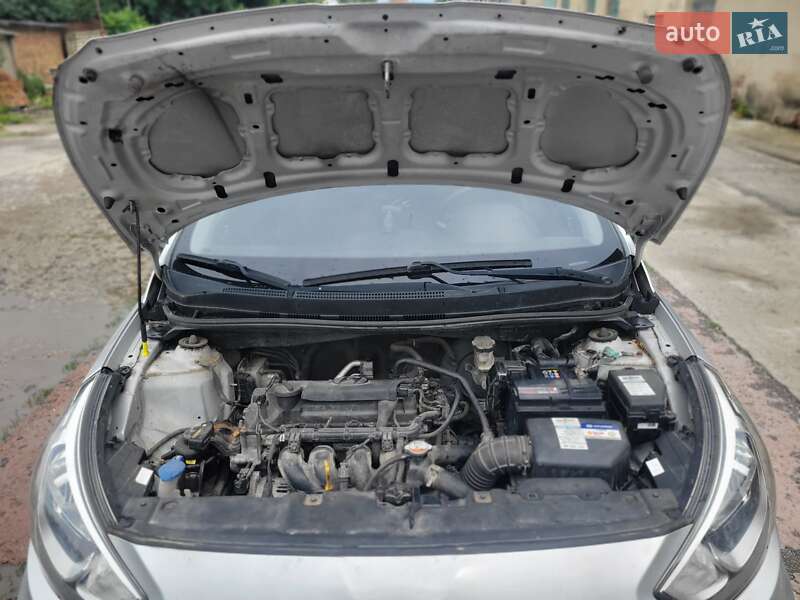 Седан Hyundai Accent 2016 в Львове
