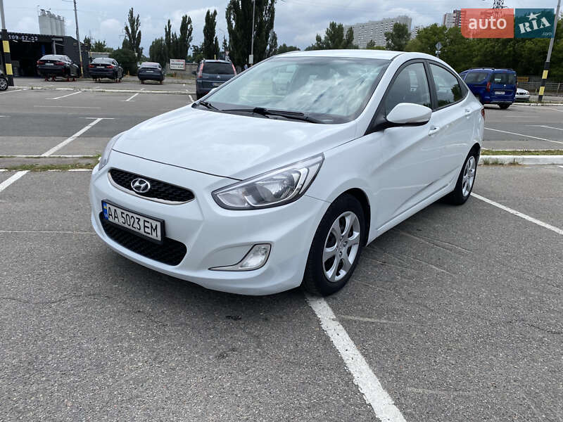 Седан Hyundai Accent 2018 в Києві