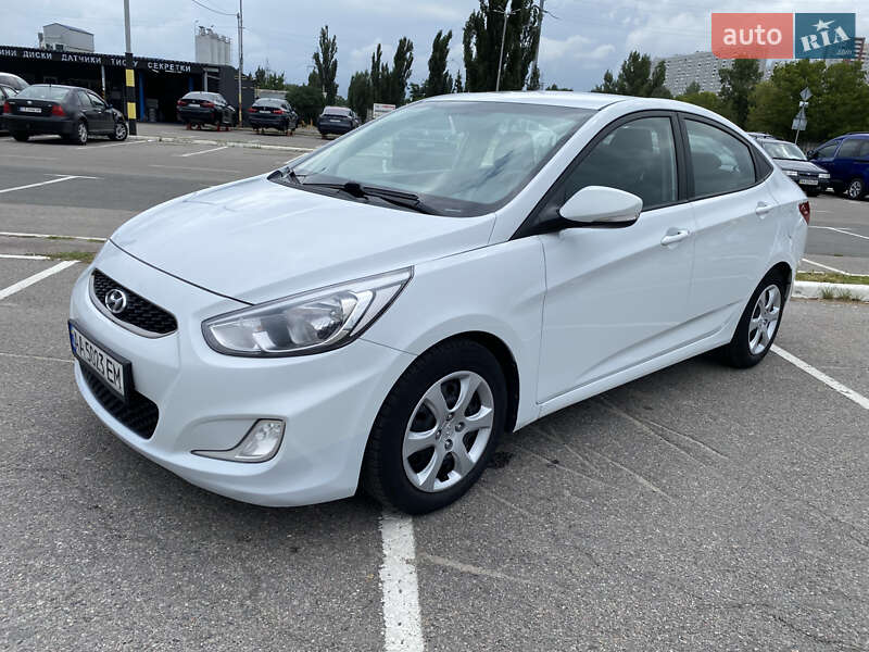 Седан Hyundai Accent 2018 в Києві