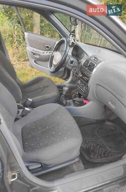 Лифтбек Hyundai Accent 2000 в 