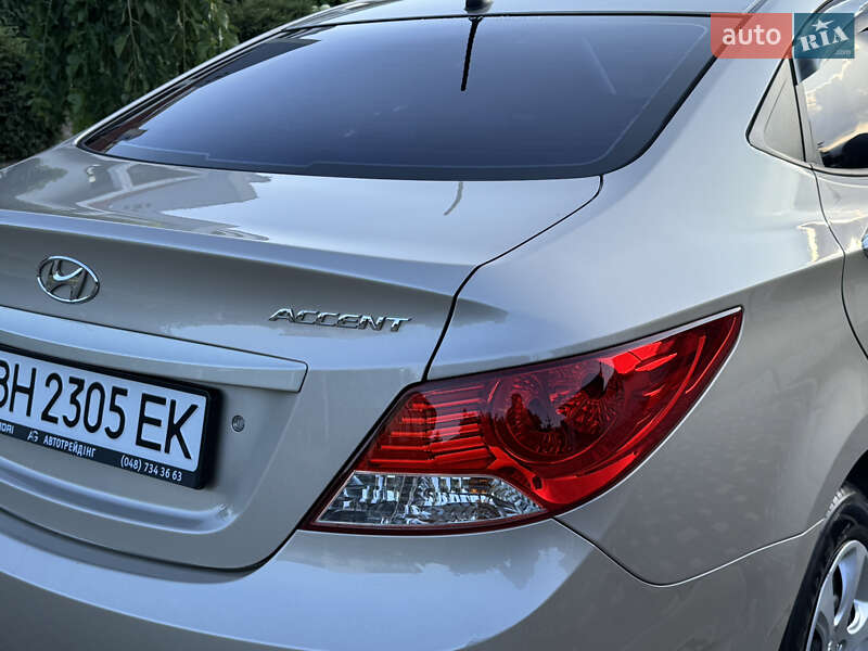 Седан Hyundai Accent 2013 в Одессе