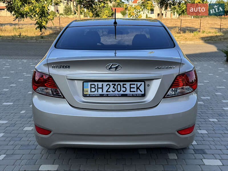 Седан Hyundai Accent 2013 в Одессе