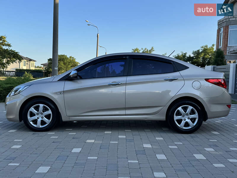 Седан Hyundai Accent 2013 в Одессе
