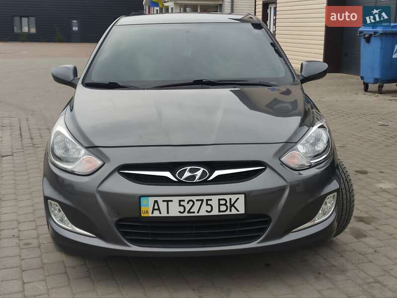 Hyundai Accent 2013