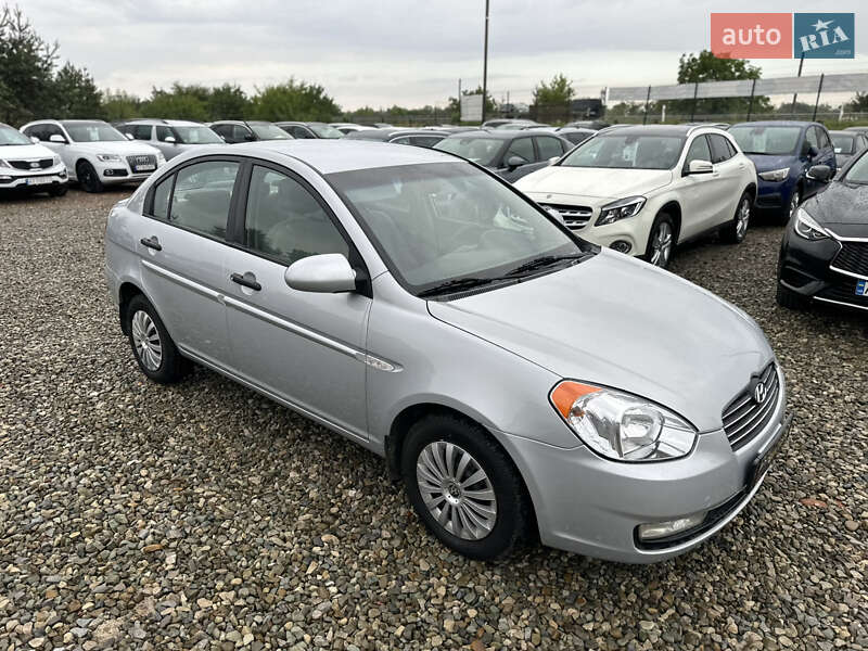 Хэтчбек Hyundai Accent 2008 в Ивано-Франковске