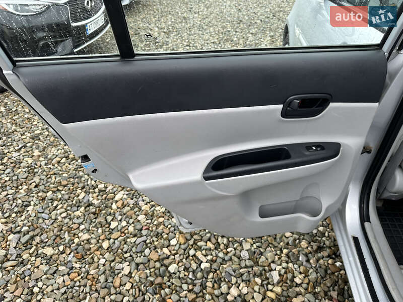 Хэтчбек Hyundai Accent 2008 в Ивано-Франковске
