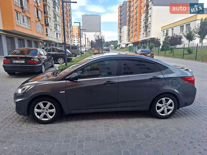 Седан Hyundai Accent 2013 в Виннице