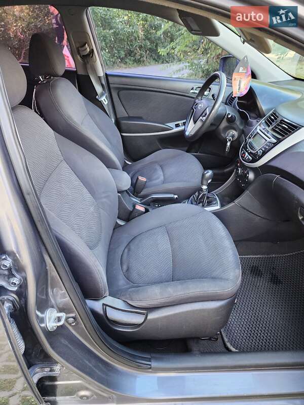 Седан Hyundai Accent 2011 в Харкові