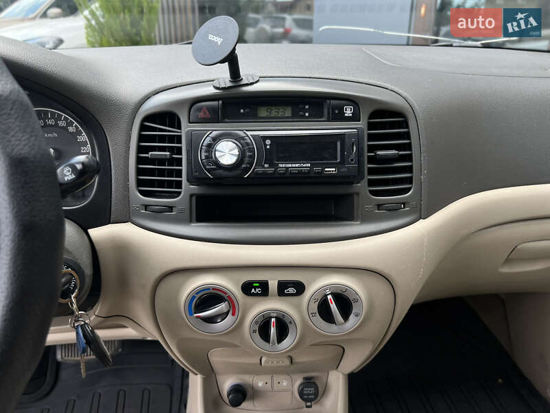 Седан Hyundai Accent 2008 в Одесі