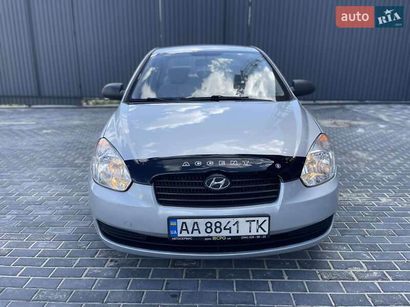 Седан Hyundai Accent 2008 в Полтаве